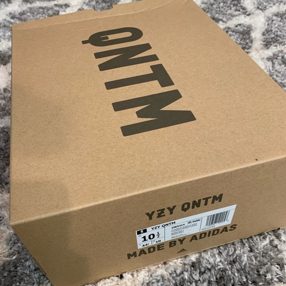 Yeezy Quantum ‘Flash Orange’ - Picture 5 of 5